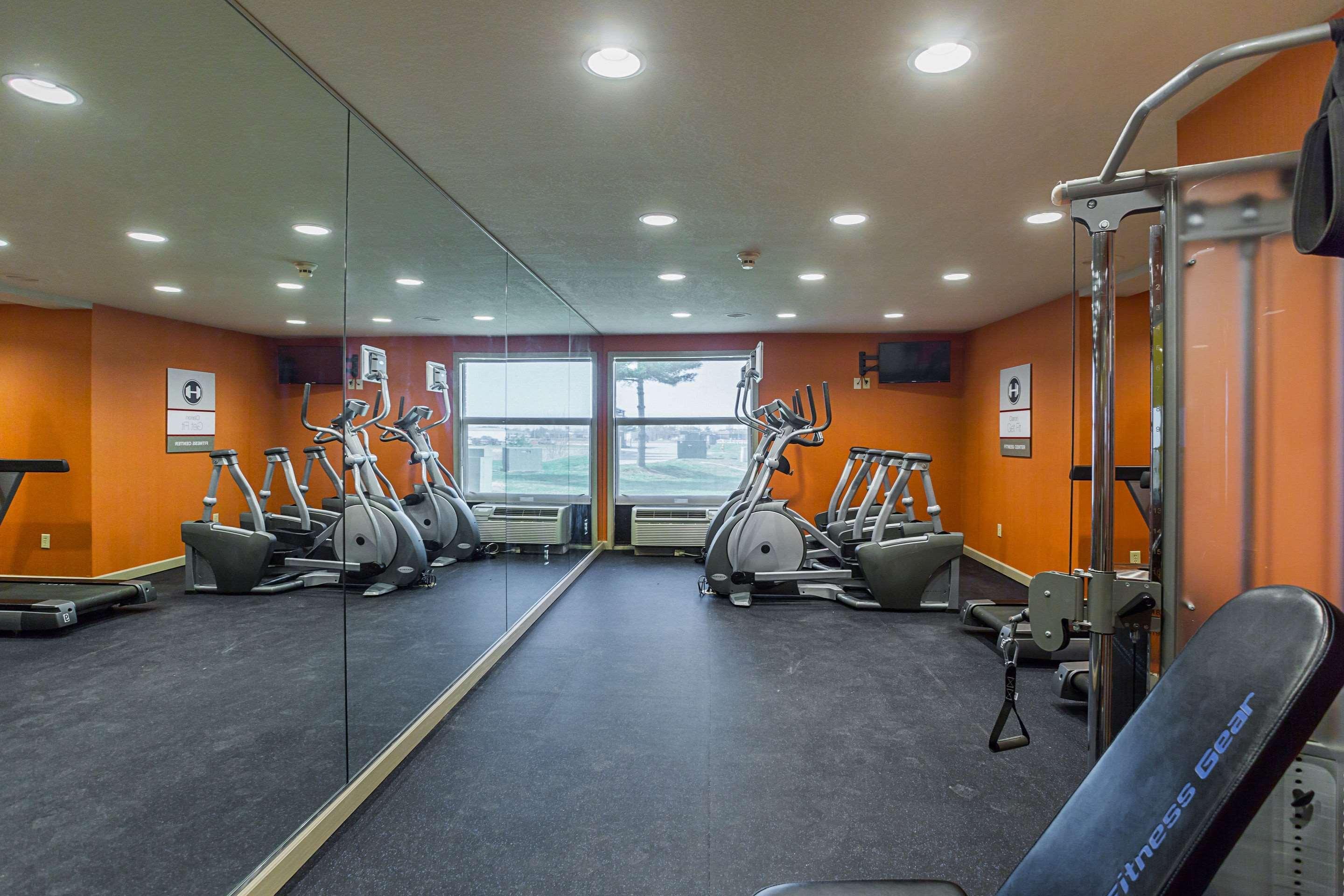Clarion Inn & Suites Evansville Luaran gambar